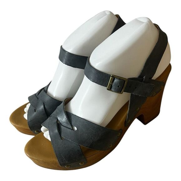 Korks Women Size 8M Grey Leather Sandals Heels Platforms Studded Buckle Strappy - Picture 1 of 12